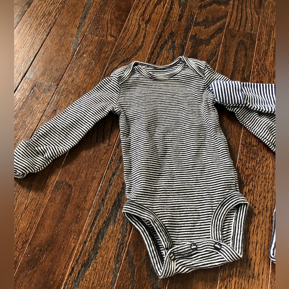 Bundle x2: Carter’s NB Black/Navy Blue/White Striped Long-Sleeve One-Pieces - Picture 2 of 9